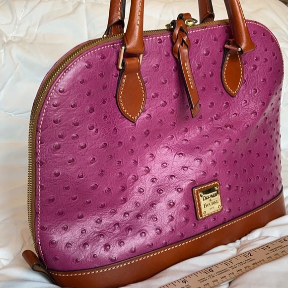 Dooney & Bourke Handbags - Dooney & Bourke Pink Handbag